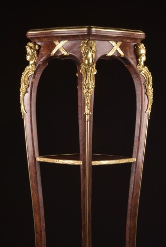 Napoléon III - Piédestal en acajou et bronze doré, fin XIXe siècle