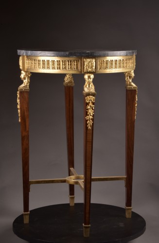 Highly refined neoclassical gueridon of the late 19th century - Furniture Style Napoléon III