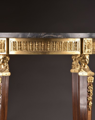 Napoléon III - Highly refined neoclassical gueridon of the late 19th century