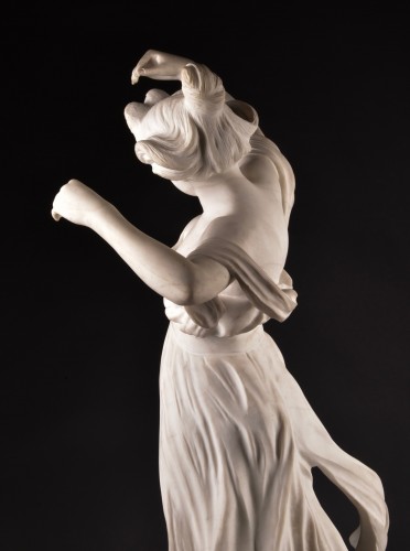 Antiquités - Sculpture en marbre, jeune fille dansante