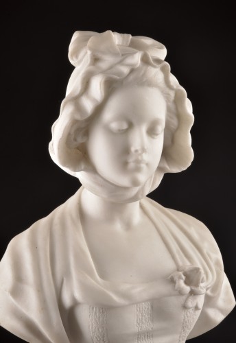 Sculpture Sculpture en Marbre - Buste de jeune fille par Guglielmo Pugi (1850–1915)