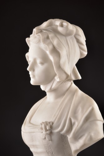 Antiquités - Buste de jeune fille par Guglielmo Pugi (1850–1915)