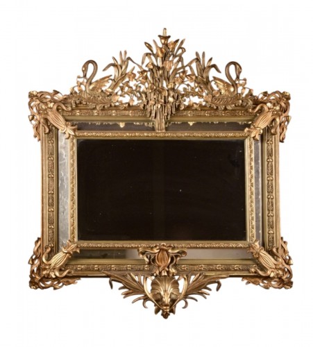 Miroir en bois sculpté et doré Circa 1885–1900