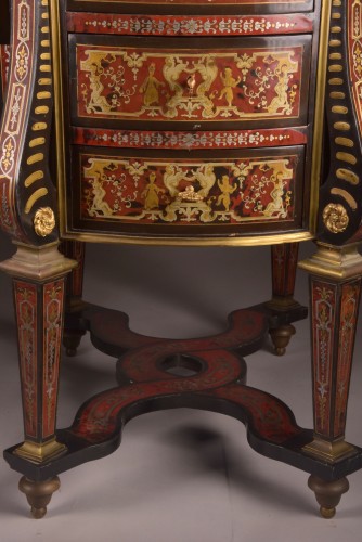 Mazarin Desk circa 1860–1880 with Tortoiseshell and Brass Boulle Marquetry - Furniture Style Art nouveau