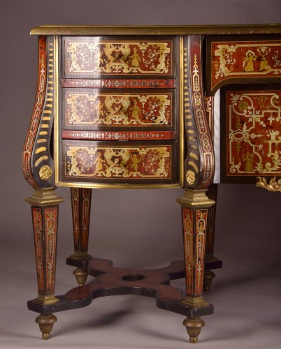 Antiquités - Mazarin Desk circa 1860–1880 with Tortoiseshell and Brass Boulle Marquetry
