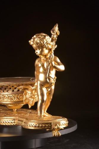 19th century - Large Gilt Bronze Centerpiece With Putti. Attr. Christofle &amp; Cie