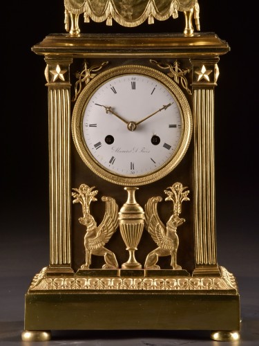 Empire Patinated and Mercury-Gilt Bronze Mantel Clock 'The Sleeping Cupid'  - Horology Style Empire