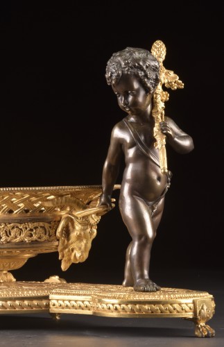 19th century - Charles X Gilt and Patinated Bronze Centrepiece