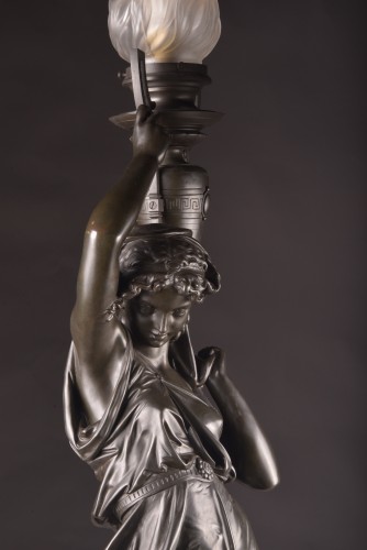 Luminaires  - Émile Louis Picault (1833–1915) – Grande torchère en bronze, Femme à La Flamme