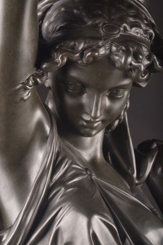 Émile Louis Picault (1833–1915) – Grande torchère en bronze, Femme à La Flamme - Art nouveau