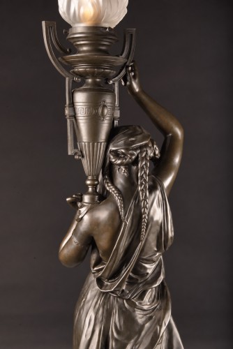 Antiquités - Émile Louis Picault (1833–1915) – Grande torchère en bronze, Femme à La Flamme