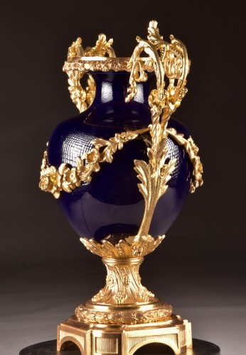 Napoleon III Cobalt Blue Porcelain Vase with Gilt-Bronze Mounts – 19th  - Decorative Objects Style Napoléon III