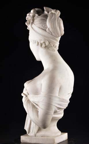 Madame Récamier – Buste en marbre blanc de Carrare fin 19e - Sculpture Style Napoléon III