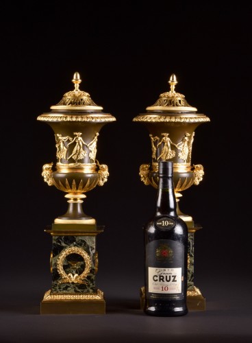 Antiquités - Large French Ormolu and Marble Urn Mantel Clock by Thomire, circa 1800