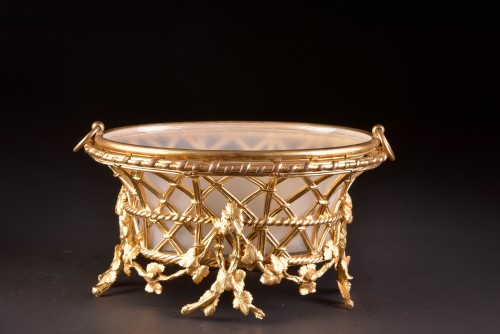 Decorative Objects  - A large gilt-bronze Jardinière by Maison Alphonse Giroux a Paris, ca. 1860