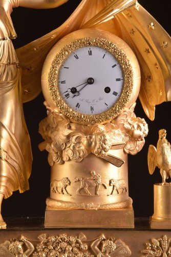 Grande pendule Empire en bronze doré, Le Roy Horlogier du Roi à Paris - Mora Antiques