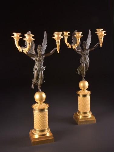 Exceptionally fine pair French figural bronze Empire candelabra - Empire