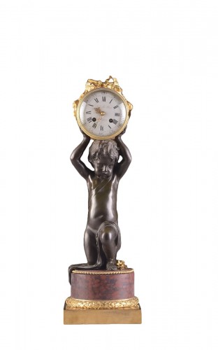 Putto carry the time, model by Pierre-Philippe Thomire