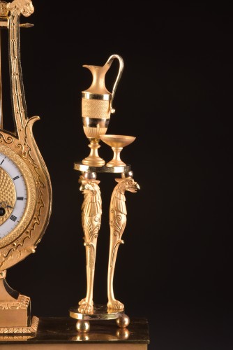 19th century - A France Empire pendule, &quot;Apollo play Lier&quot;