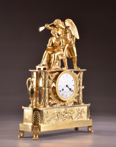 Empire - An Empire ormolu mantel clock, &quot;INSPIRED&quot; 