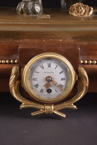 Cupidon sur lion - Grande horloge de table - Mora Antiques