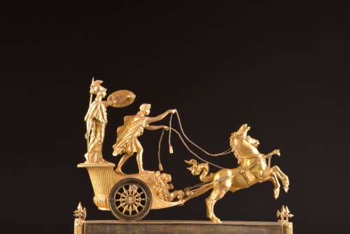 Antiquités - Pendule Empire au char, Paris circa 1805-1810