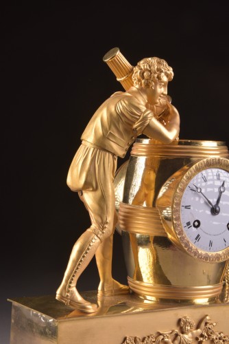 French Empire mantel clock, &quot;The Grape Harvest&quot;, 1810 - Empire