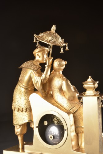 Napoléon III - Pendule à Chinoiserie en bronze doré vers 1850 - 1870