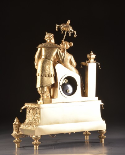 Antiquités - Pendule à Chinoiserie en bronze doré vers 1850 - 1870