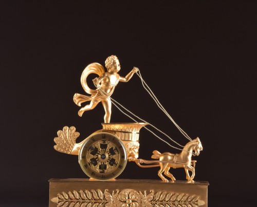 Un beau 'char' en bronze doré Empire français - Horlogerie Style Empire