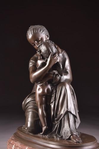 XIXe siècle - Mère et enfant - bronze signé Moreau