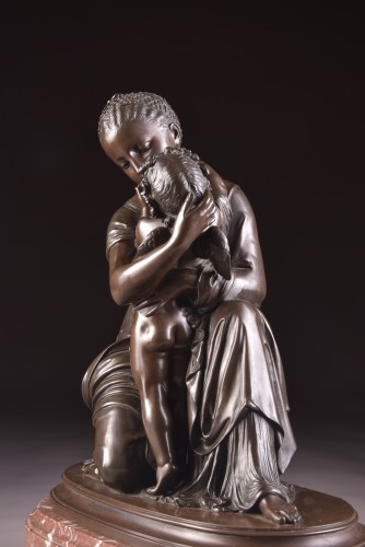 XIXe siècle - Mère et enfant - bronze signé Moreau