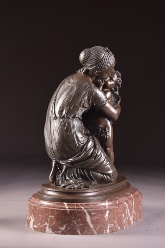 Antiquités - &quot;Mother and child&quot; bronze signed Moreau