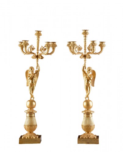 Candélabres figuratifs en bronze doré d'époque Empire, début XIXe