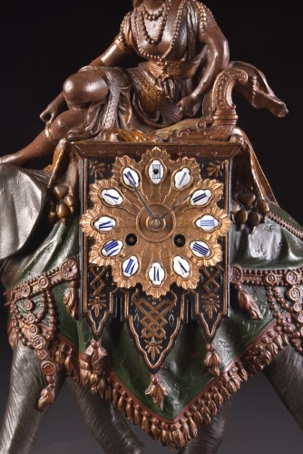 Horlogerie Pendule - Pendule orientale avec Maharanis fin 19e