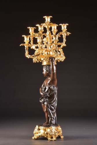 Grand candélabre figuratif en bronze milieu de table - Napoléon III