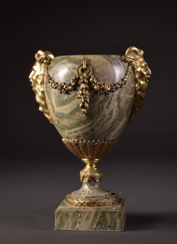 Objet de décoration Cassolettes, coupe et vase - Paire de grandes cassolettes fin XIXe en marbre