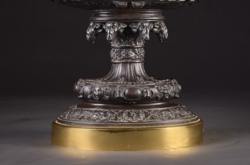 Napoléon III - Large pair of Napoleon III Neoclassical style bronze vases
