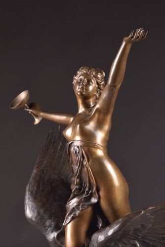 Sculpture Sculpture en Bronze - Hebe et l'Aigle  -  Luca Madrassi (1848-1919)