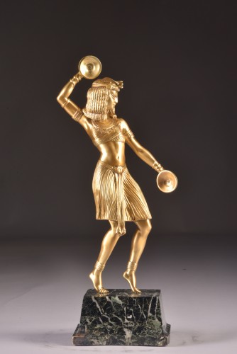 Objet de décoration  - Grande belle figure de danseuse égyptienne, ca. 1900