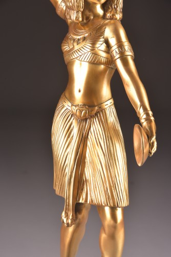Antiquités - Large beautiful figure of Egyptian dancer, ca. 1900