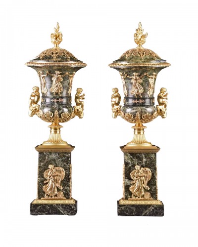 Pair of large marble cassolettes of the late 19 th centry