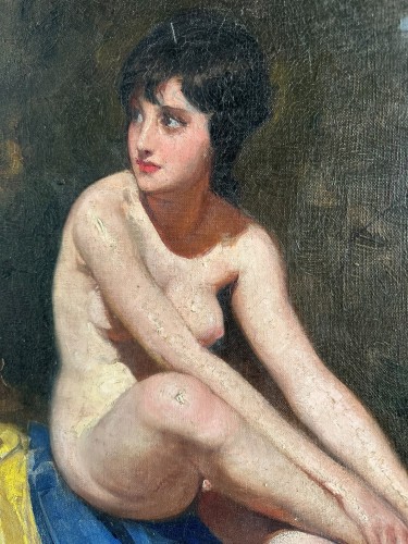 Paintings & Drawings  - Large Seated Nude on Blue and Yellow Drapery - Mária Szánthó (1897-1998)