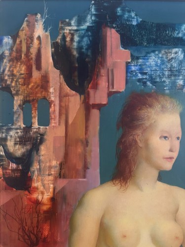 Tableaux et dessins  - Marcel Delmotte (1901 – 1984) - Jeune femme à la sphère sur fond de paysage surréaliste.
