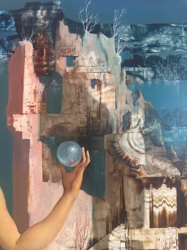 Marcel Delmotte (1901 – 1984) - Jeune femme à la sphère sur fond de paysage surréaliste. - 