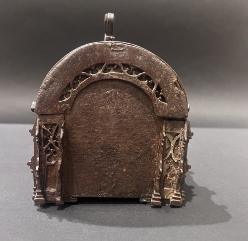11th to 15th century - A French gothic iron casket