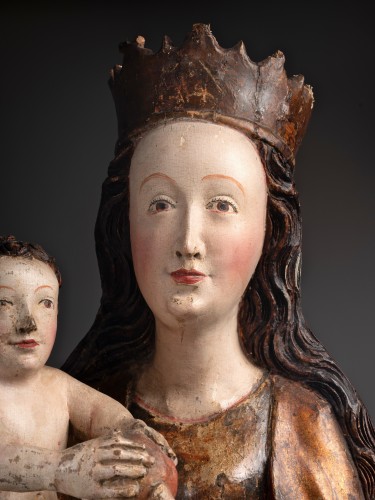 Antiquités - A 15th c. German polychrome limewood Virgin with child