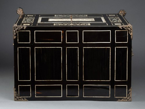 Antiquités - Cabinet en ébène et ivoire, Milan XVIIe siècle