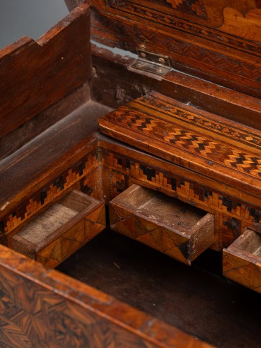 Antiquités - A late 15th c. inlaid writing casket, Florence