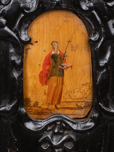 Antiquités - Cabinet en bois noirci orné de peintures sur Paésine, Augsbourg XVIIe siècle